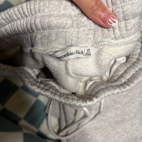Abercrombie sweat set - Picture 5 of 10